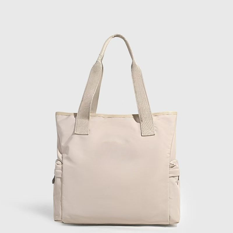 #119 Women's new leisure square portable shoulder bag