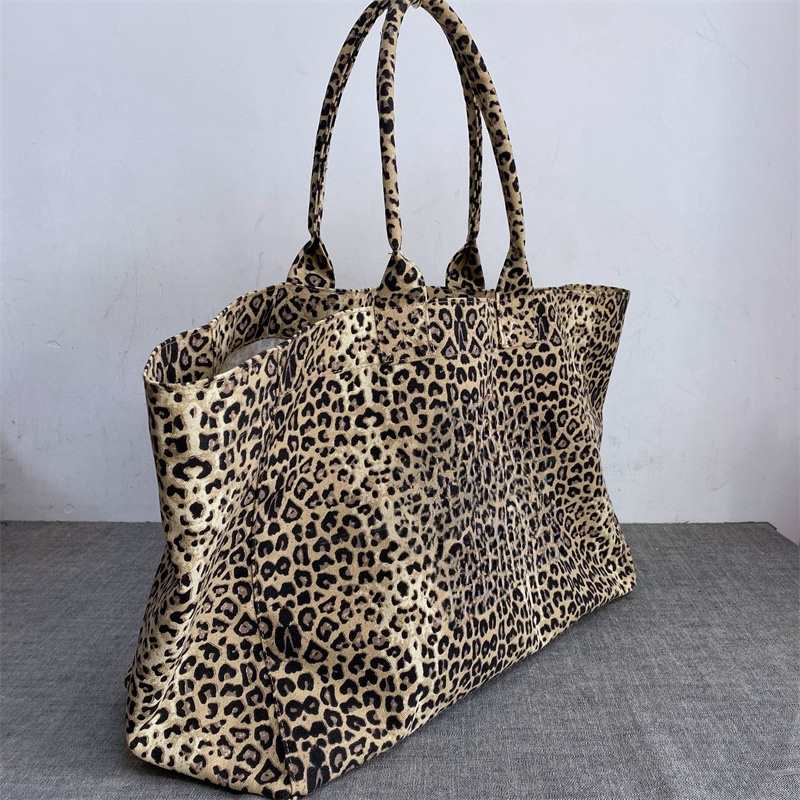 #139 Women's new Leopard embroidered canvas bag handbag